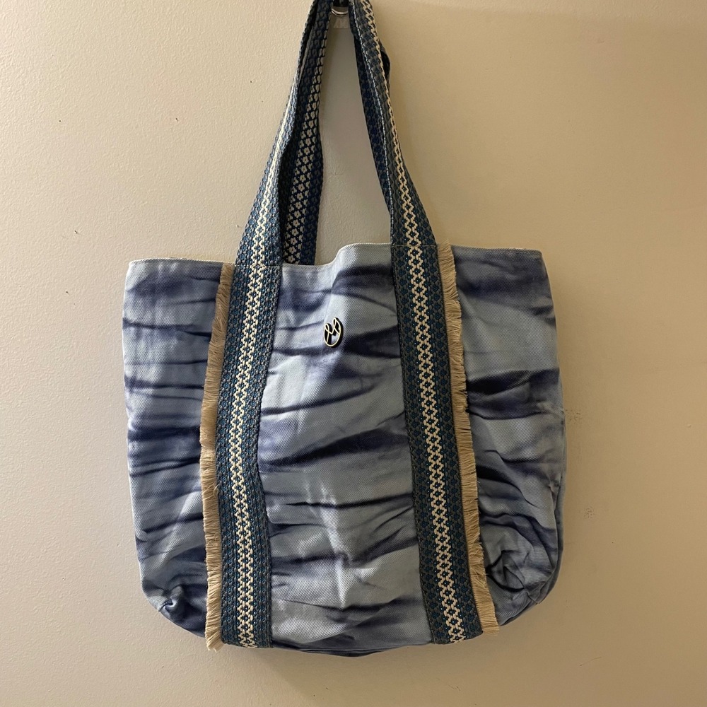 Maaji Tie Dye Tote Bag Blue Denim‎ Style Fringe Top Handle Beach Bag